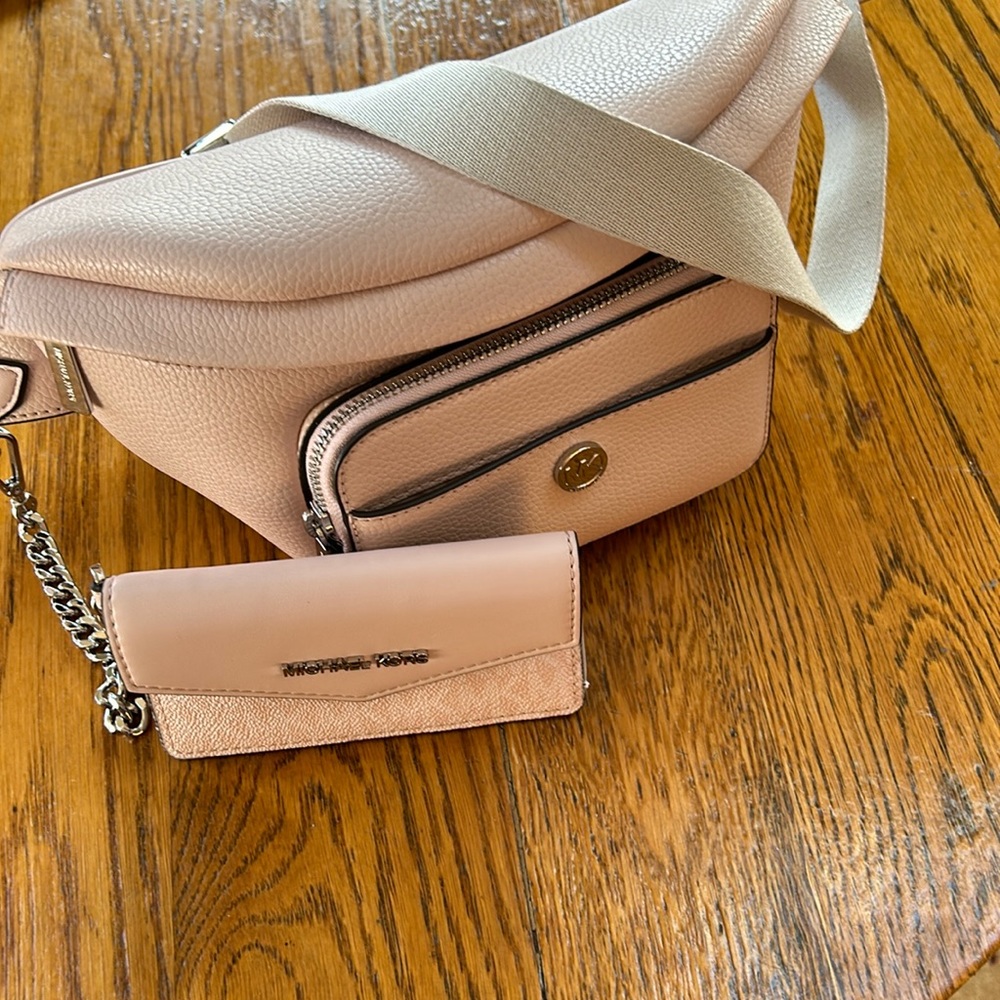 Michael Kors Light Powder Blush Maisie waist pack/crossbody with wallet. NWOT